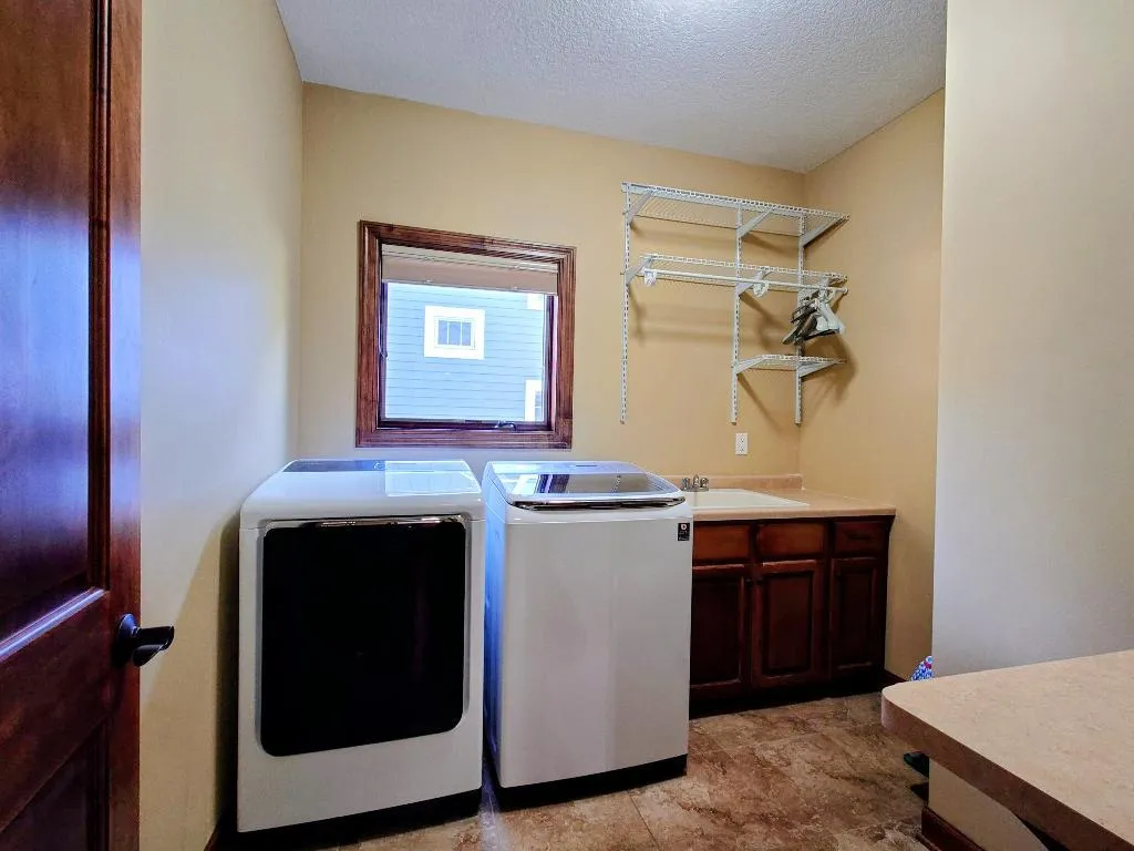 Photo 30 of 18658 Ponderosa Court