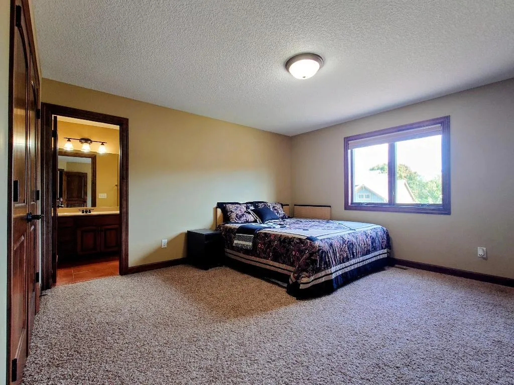 Photo 40 of 18658 Ponderosa Court