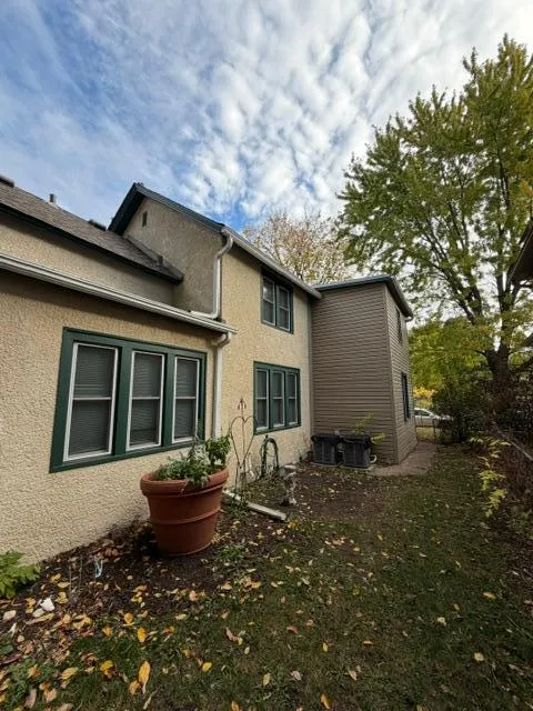 Photo 21 of 3022 Longfellow Avenue
