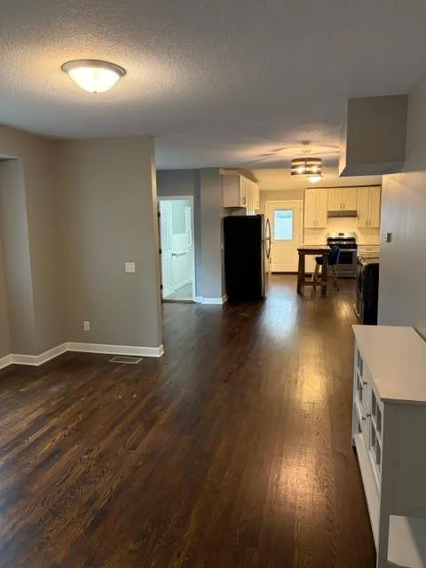 Photo 5 of 3022 Longfellow Avenue