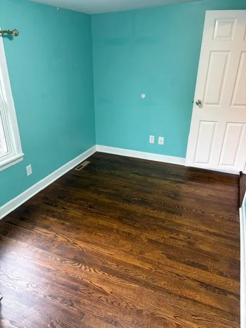 Photo 33 of 3022 Longfellow Avenue