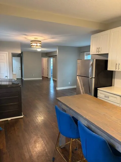 Photo 2 of 3022 Longfellow Avenue