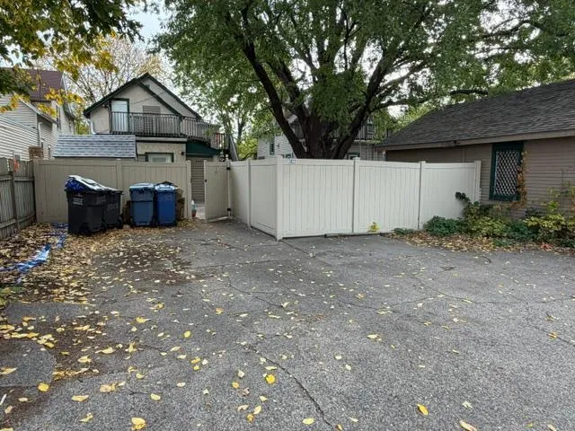 Photo 24 of 3022 Longfellow Avenue