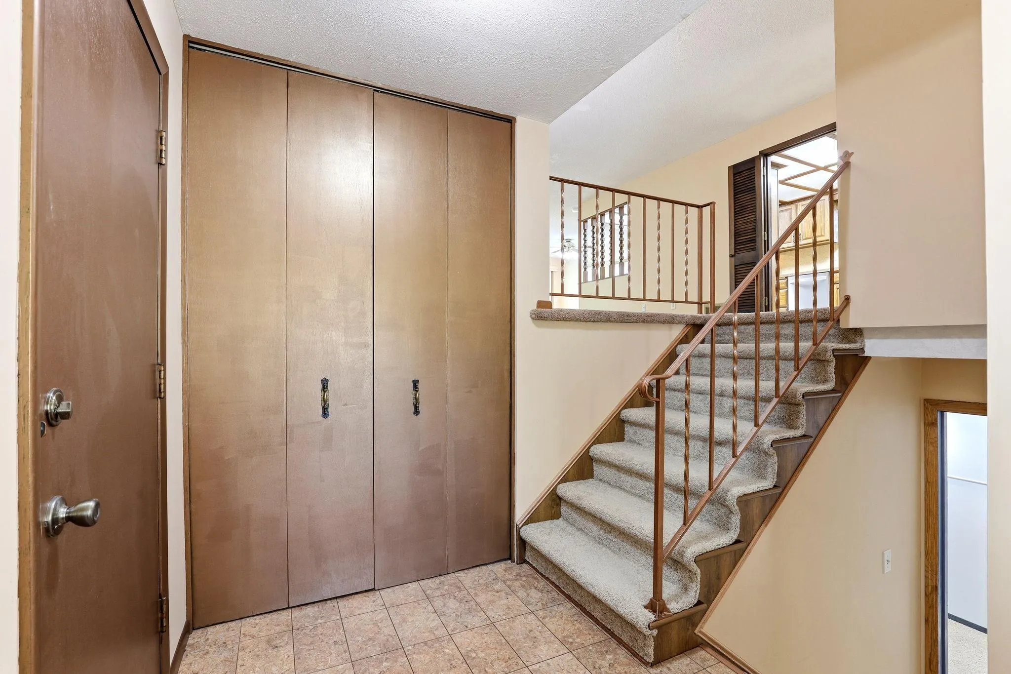 Photo 4 of 10857 Hollywood Nw Boulevard