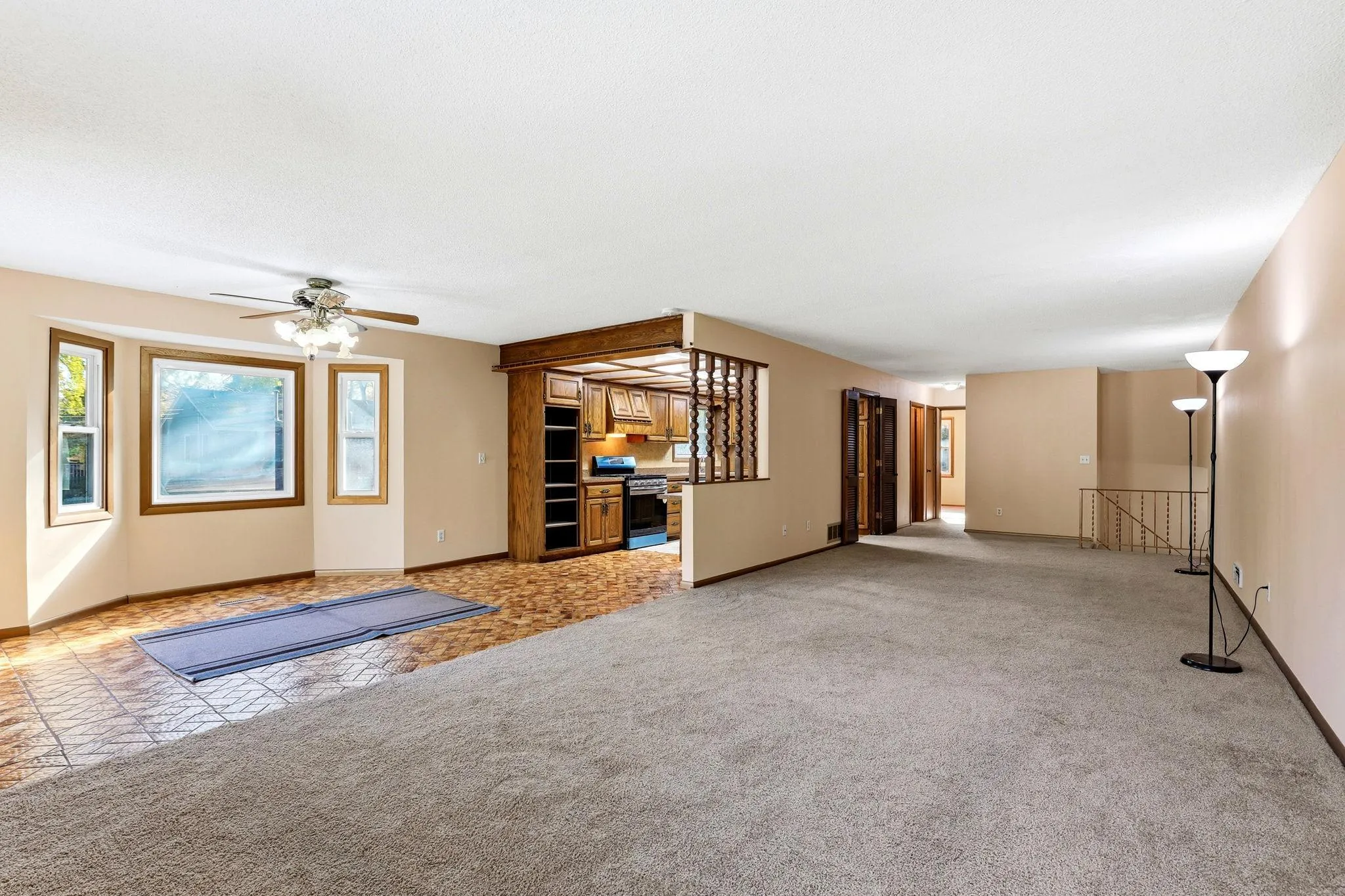 Photo 8 of 10857 Hollywood Nw Boulevard