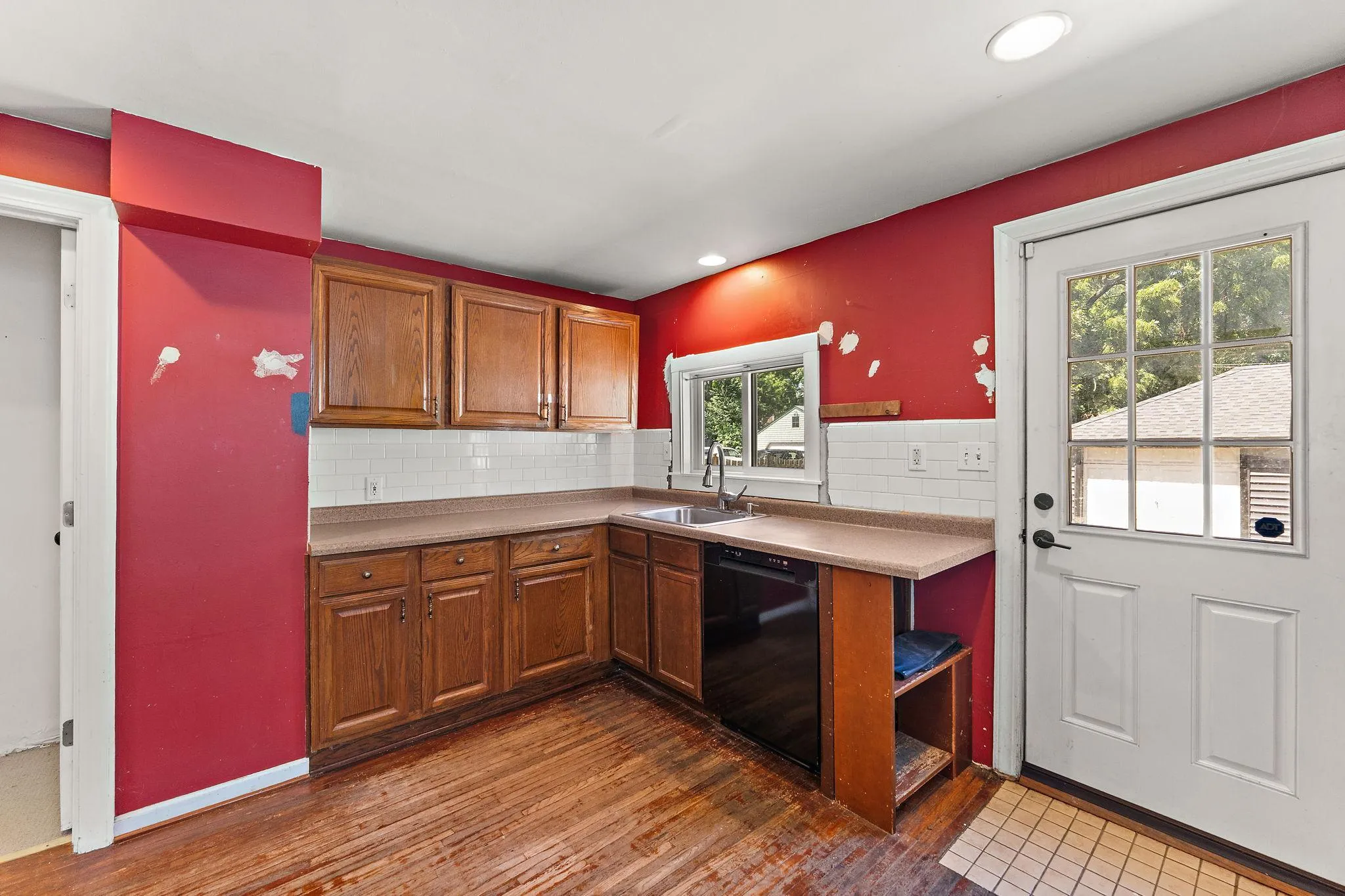 Photo 17 of 1723 Hewitt Avenue