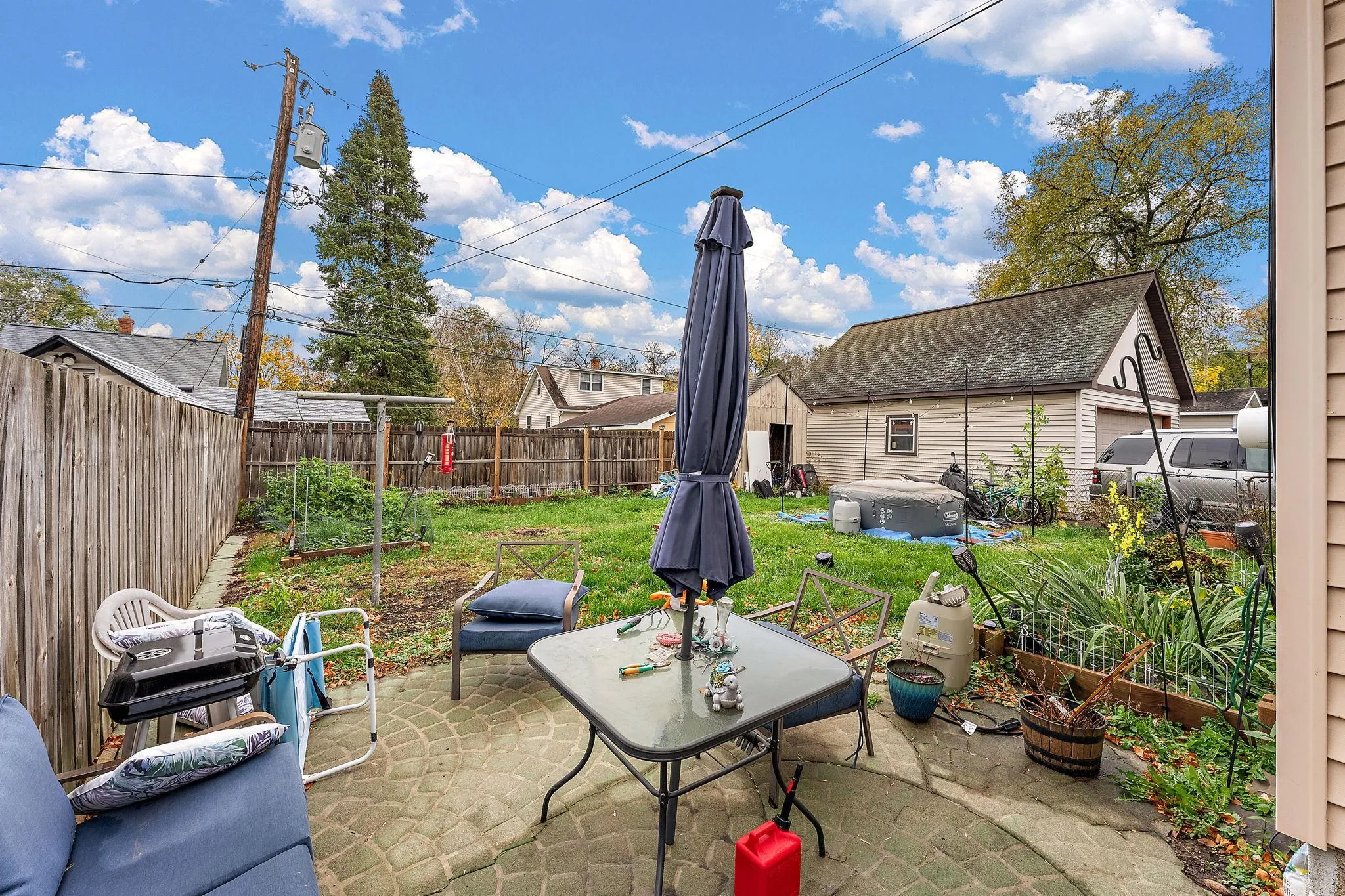 Photo 23 of 828 Deppe Street