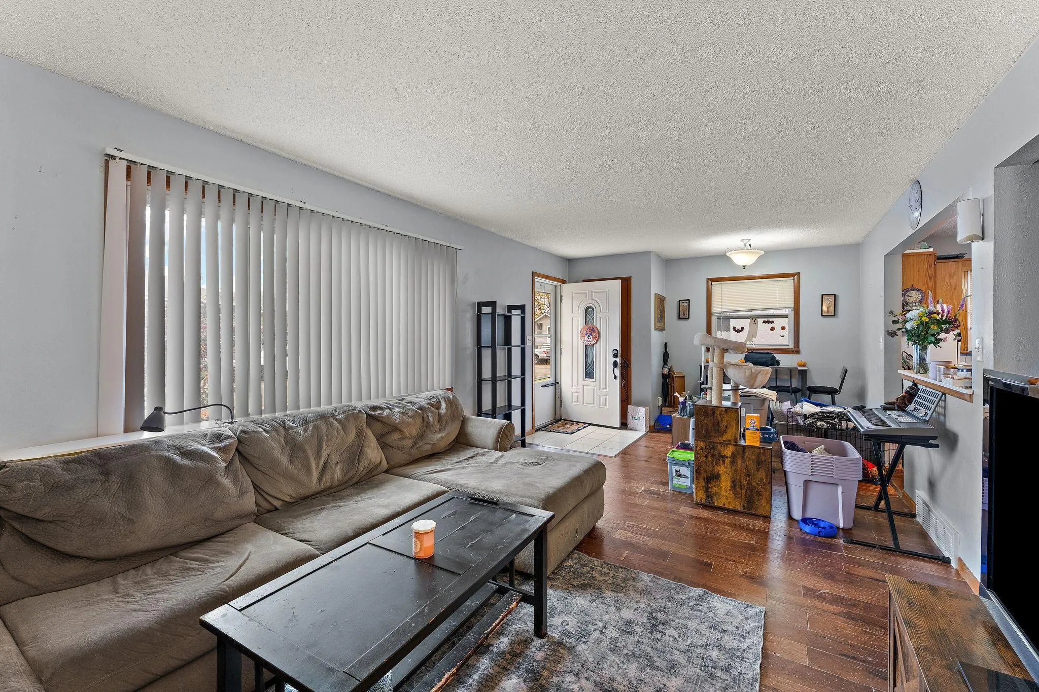 Photo 4 of 828 Deppe Street