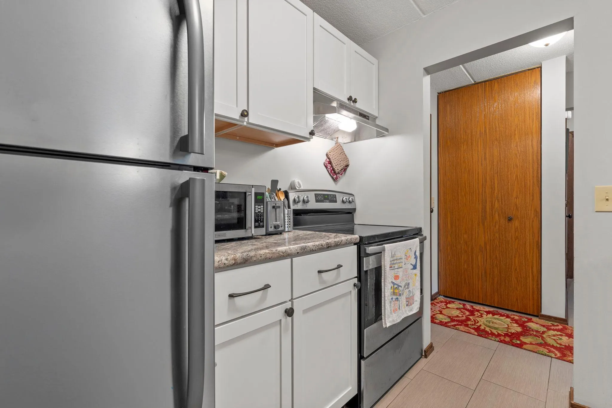 Photo 11 of 4815 28th S Avenue Unit 411