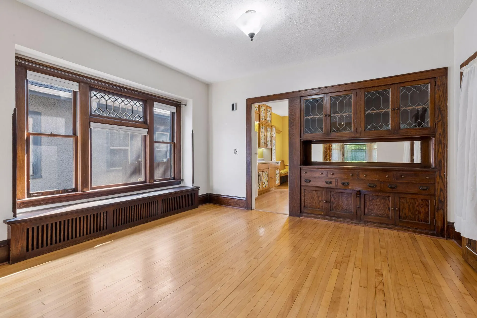 Photo 2 of 4027 Penn N Avenue