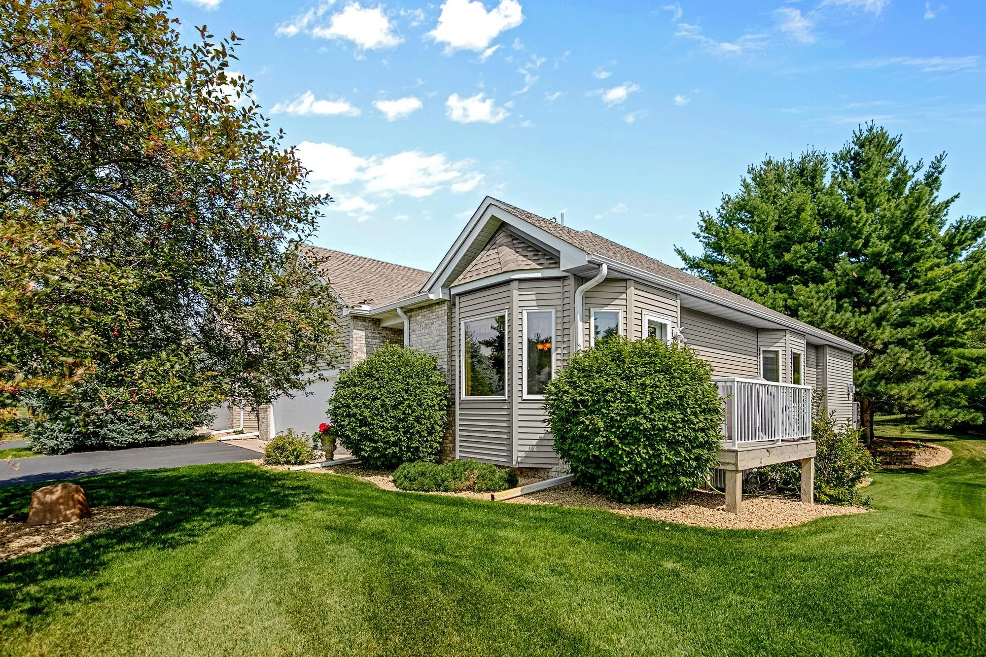 Photo 4 of 14329 Rochester Ne Street