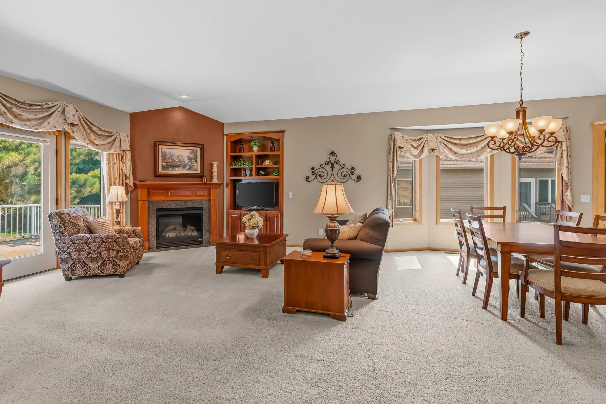Photo 13 of 14329 Rochester Ne Street
