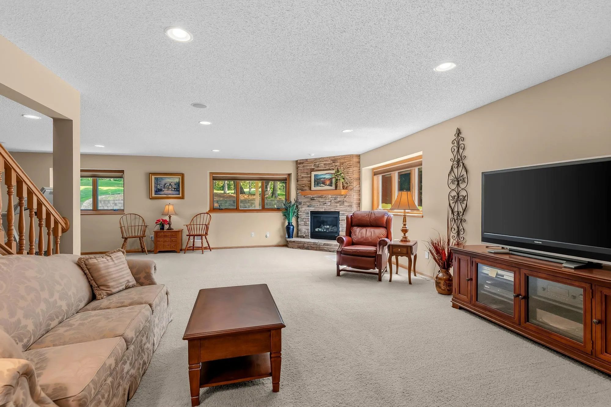 Photo 30 of 14329 Rochester Ne Street