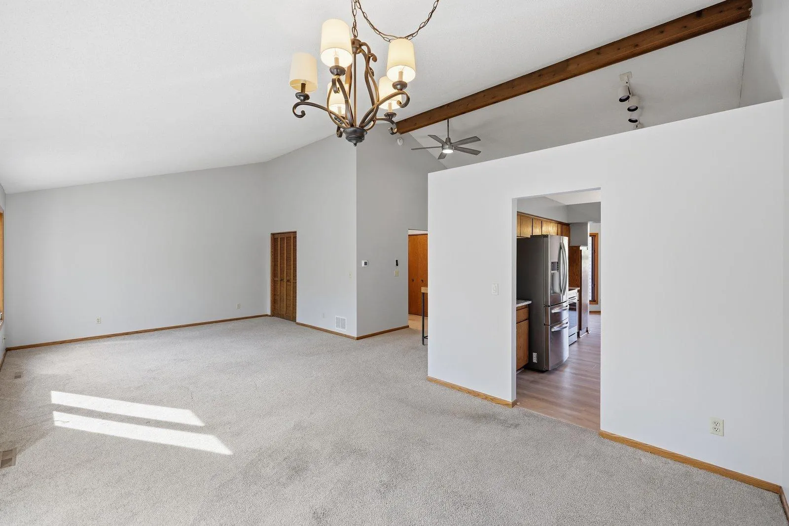Photo 9 of 11061 Hyland Terrace