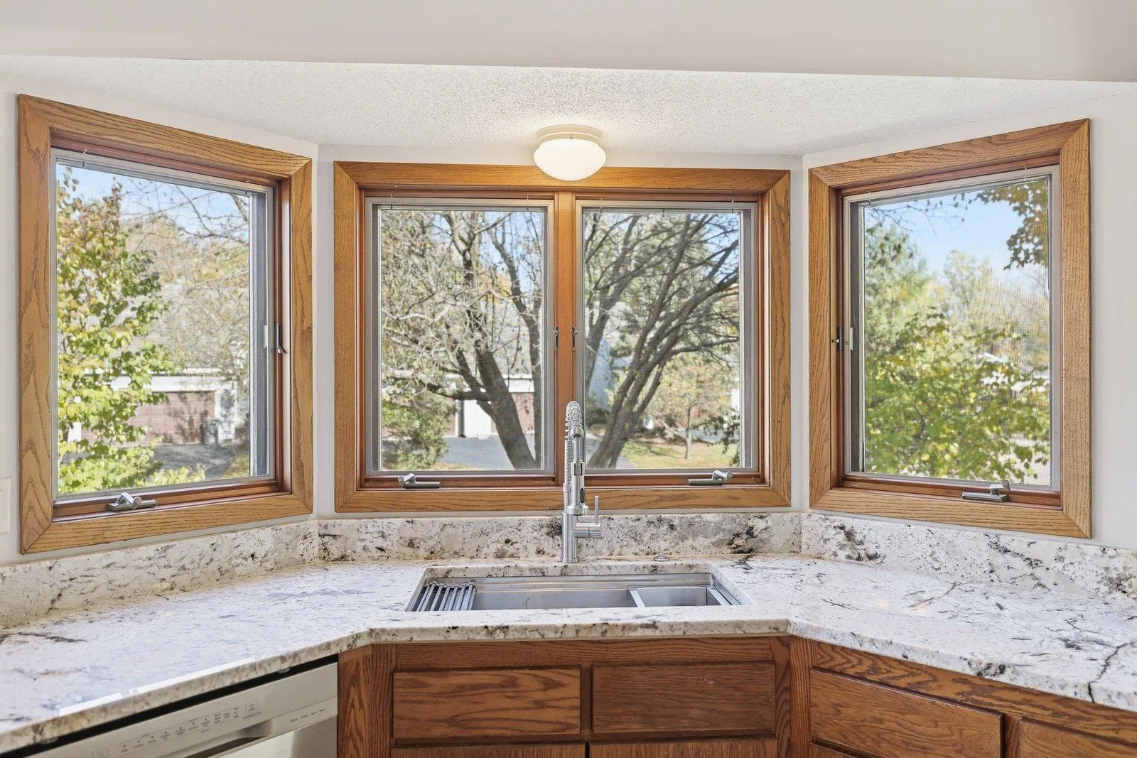Photo 8 of 11061 Hyland Terrace