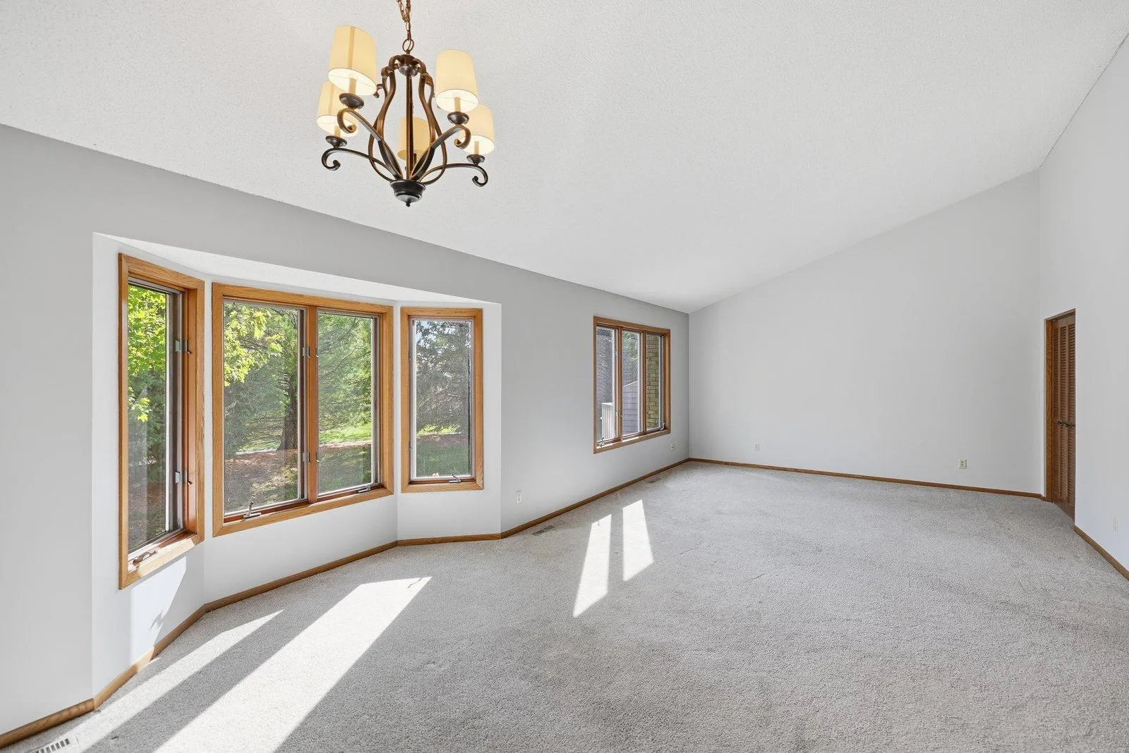 Photo 13 of 11061 Hyland Terrace