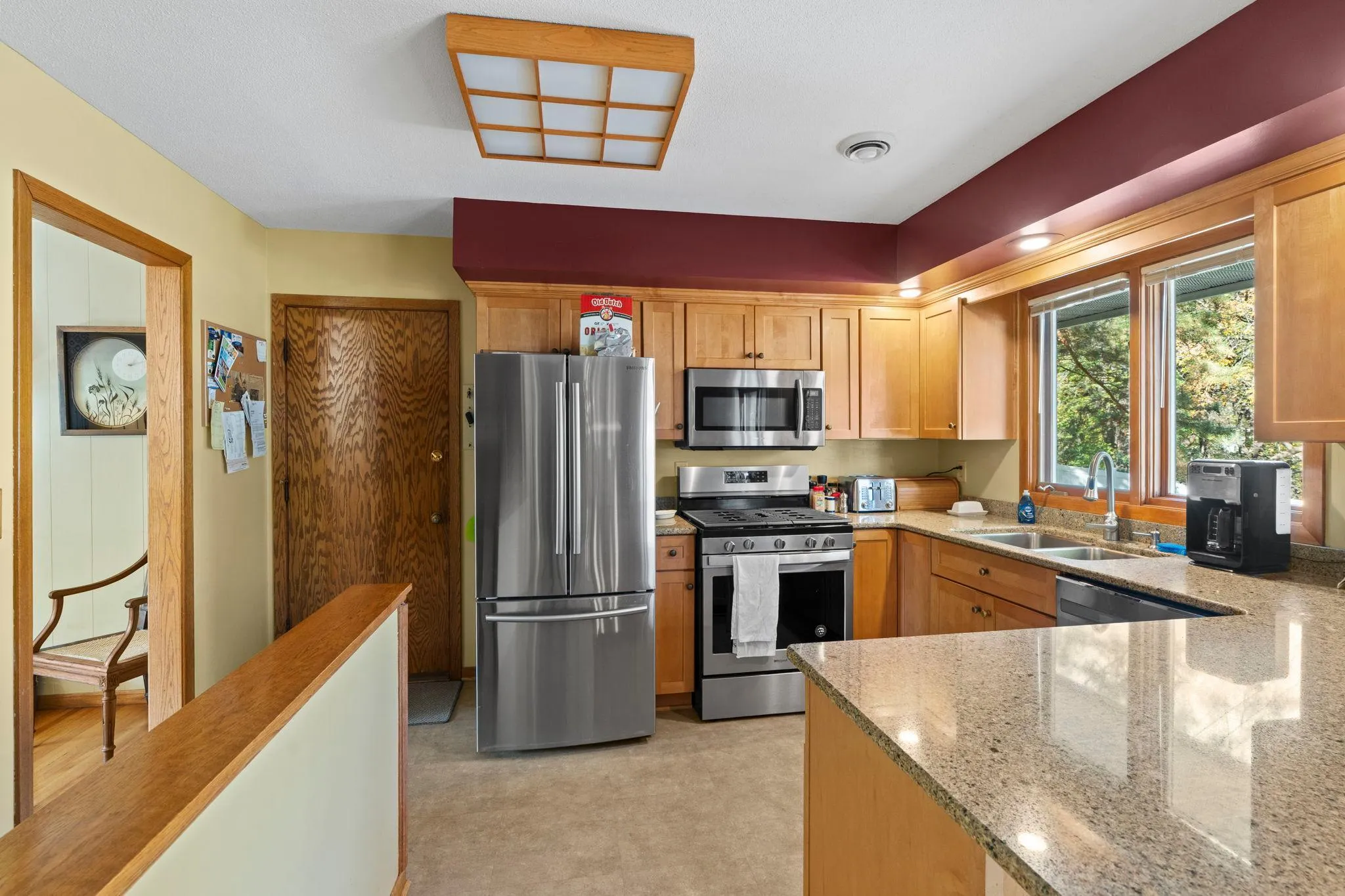 Photo 8 of 2500 Hayes Court