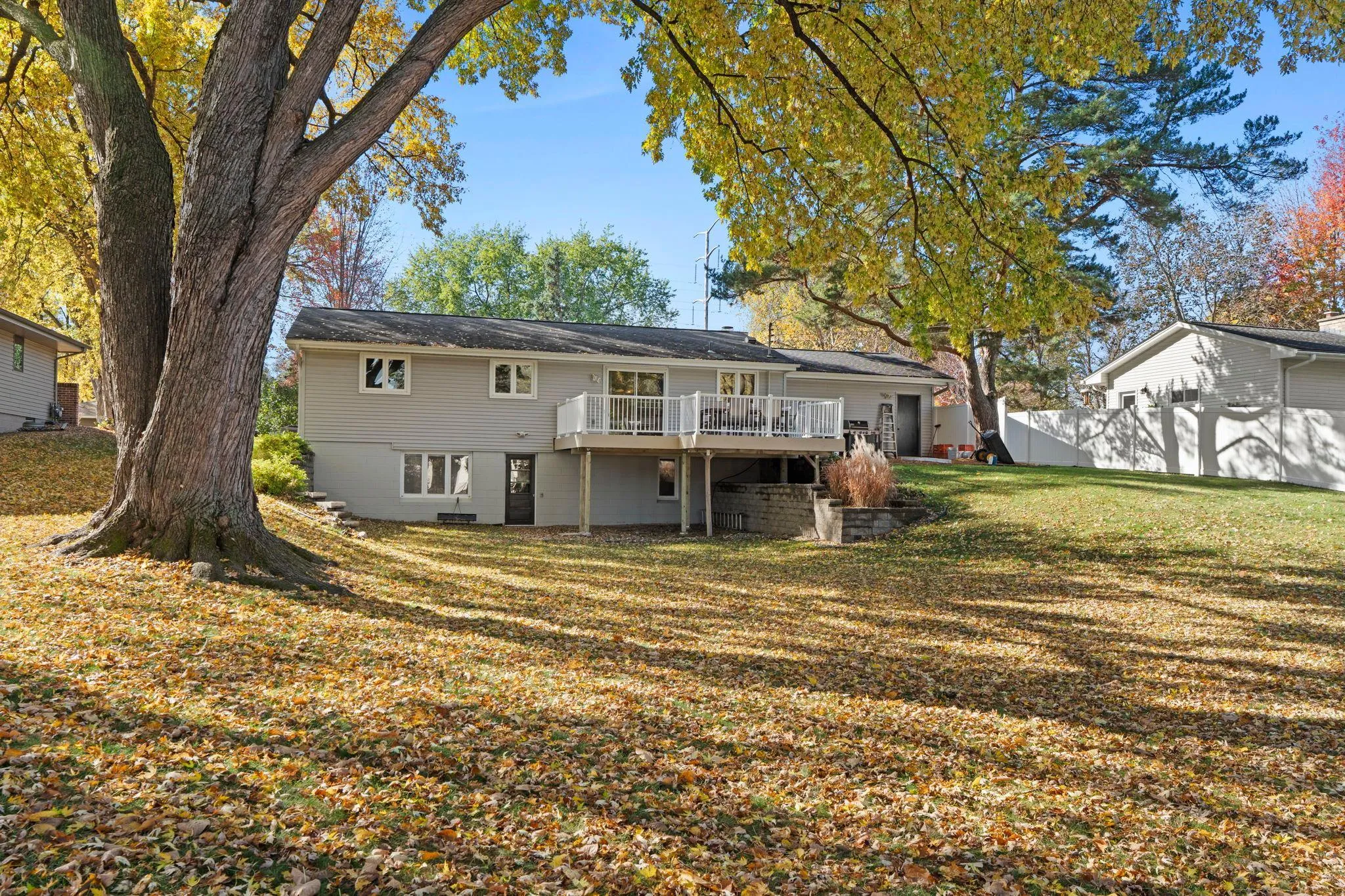 Photo 24 of 2500 Hayes Court
