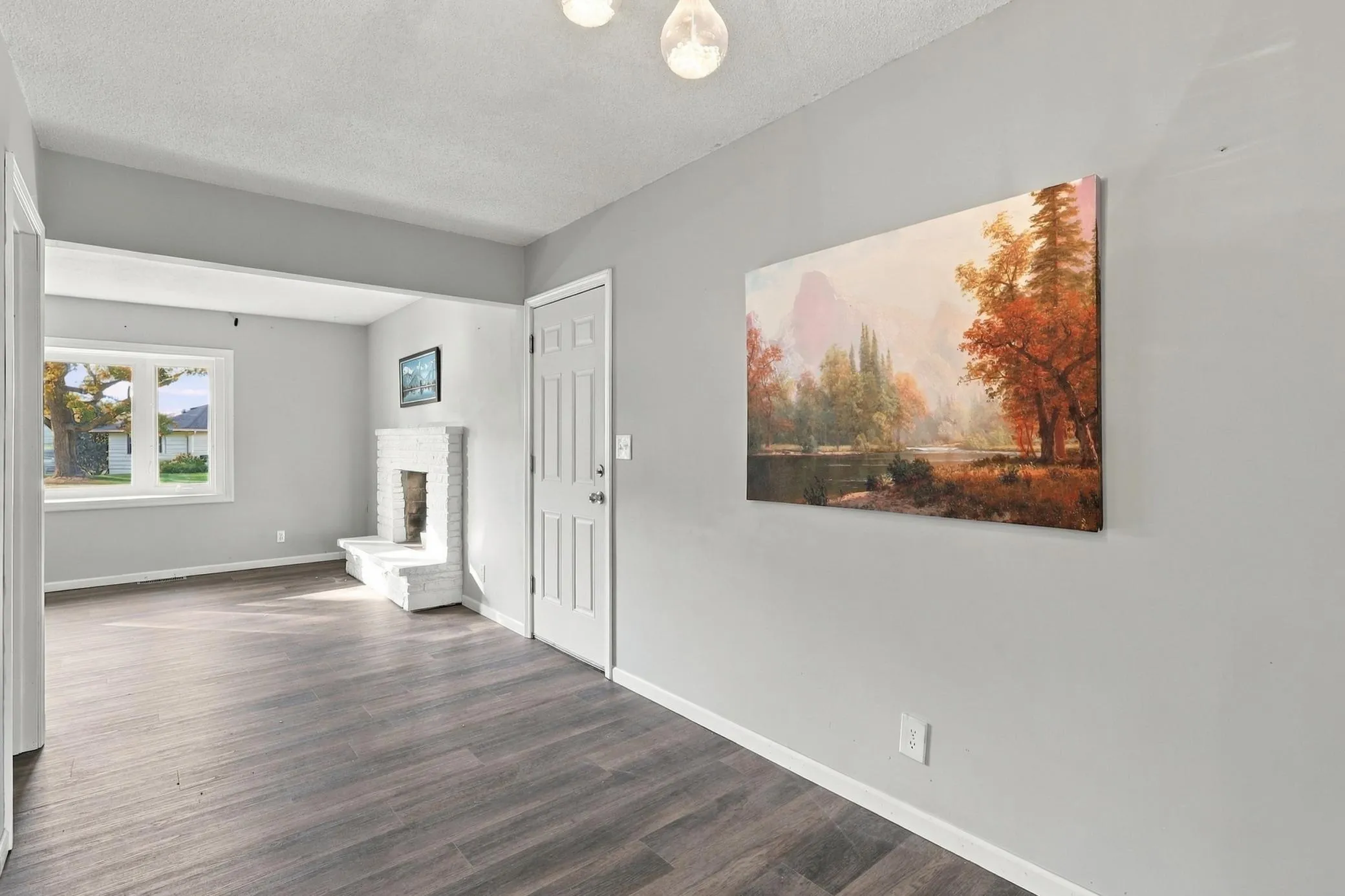 Photo 5 of 4816 W 82nd Street