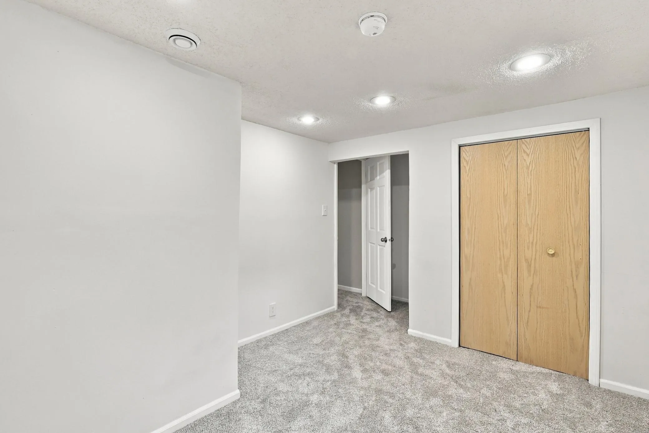 Photo 16 of 4816 W 82nd Street