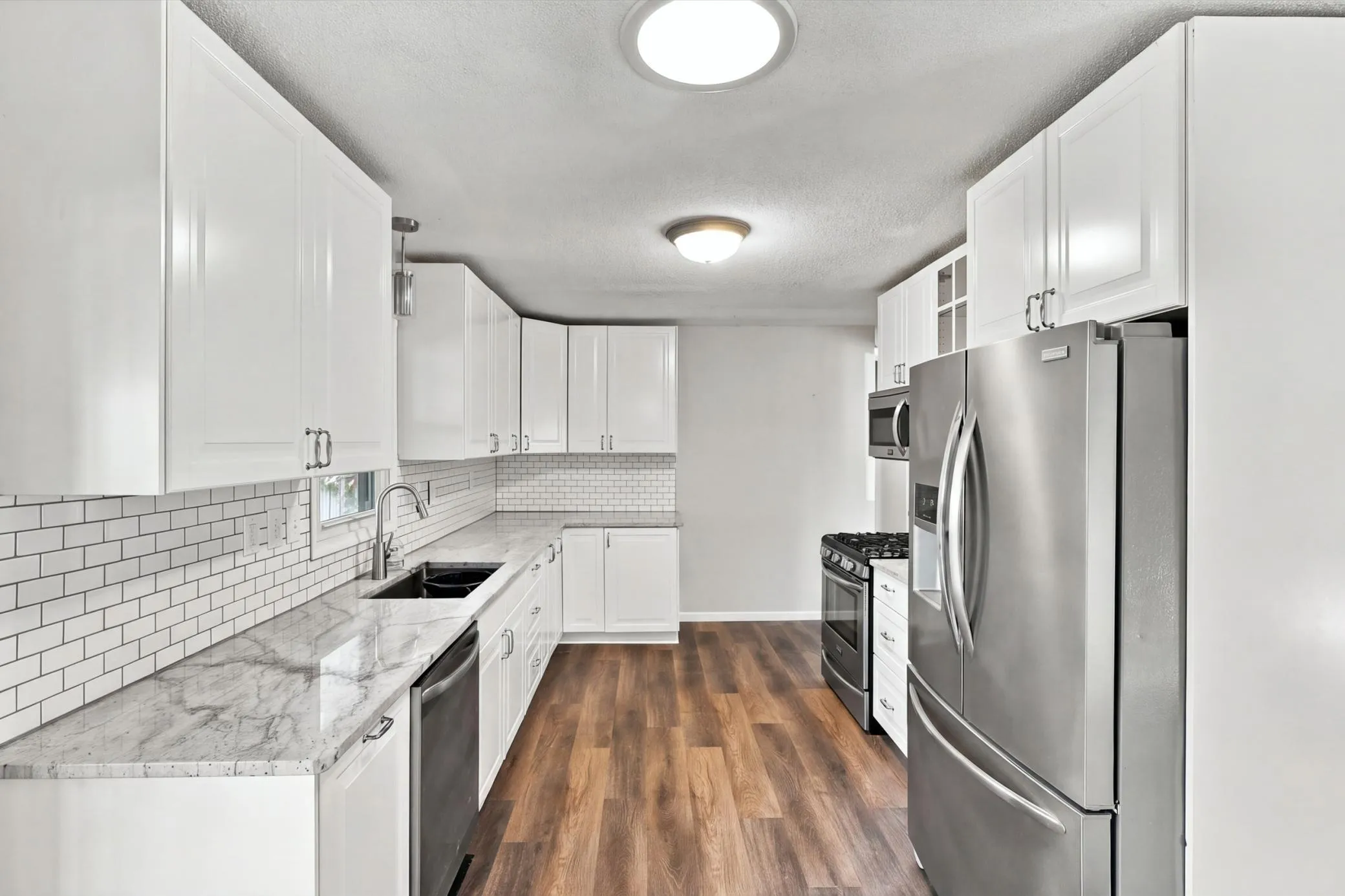 Photo 8 of 4816 W 82nd Street