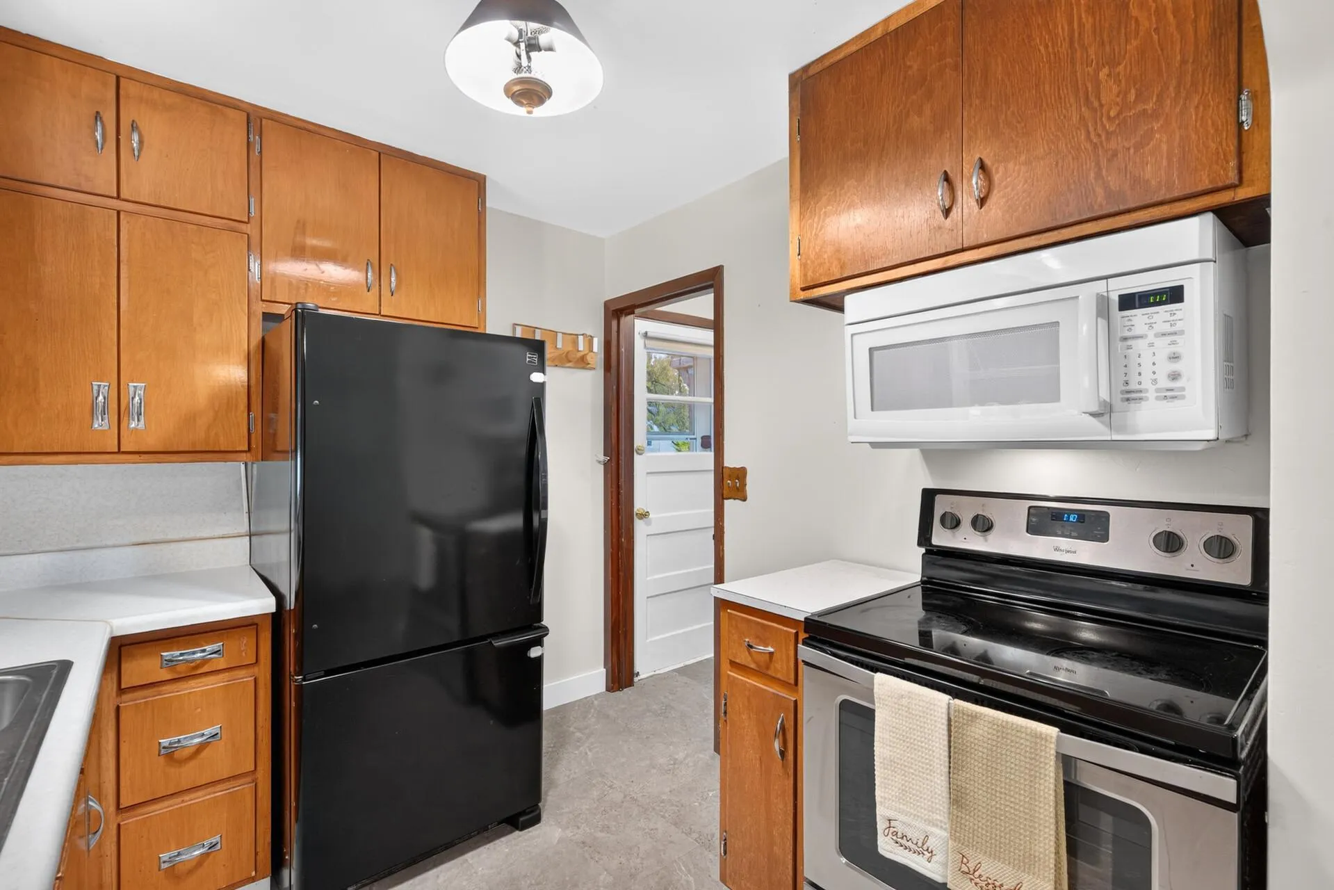 Photo 11 of 5638 Colfax N Avenue