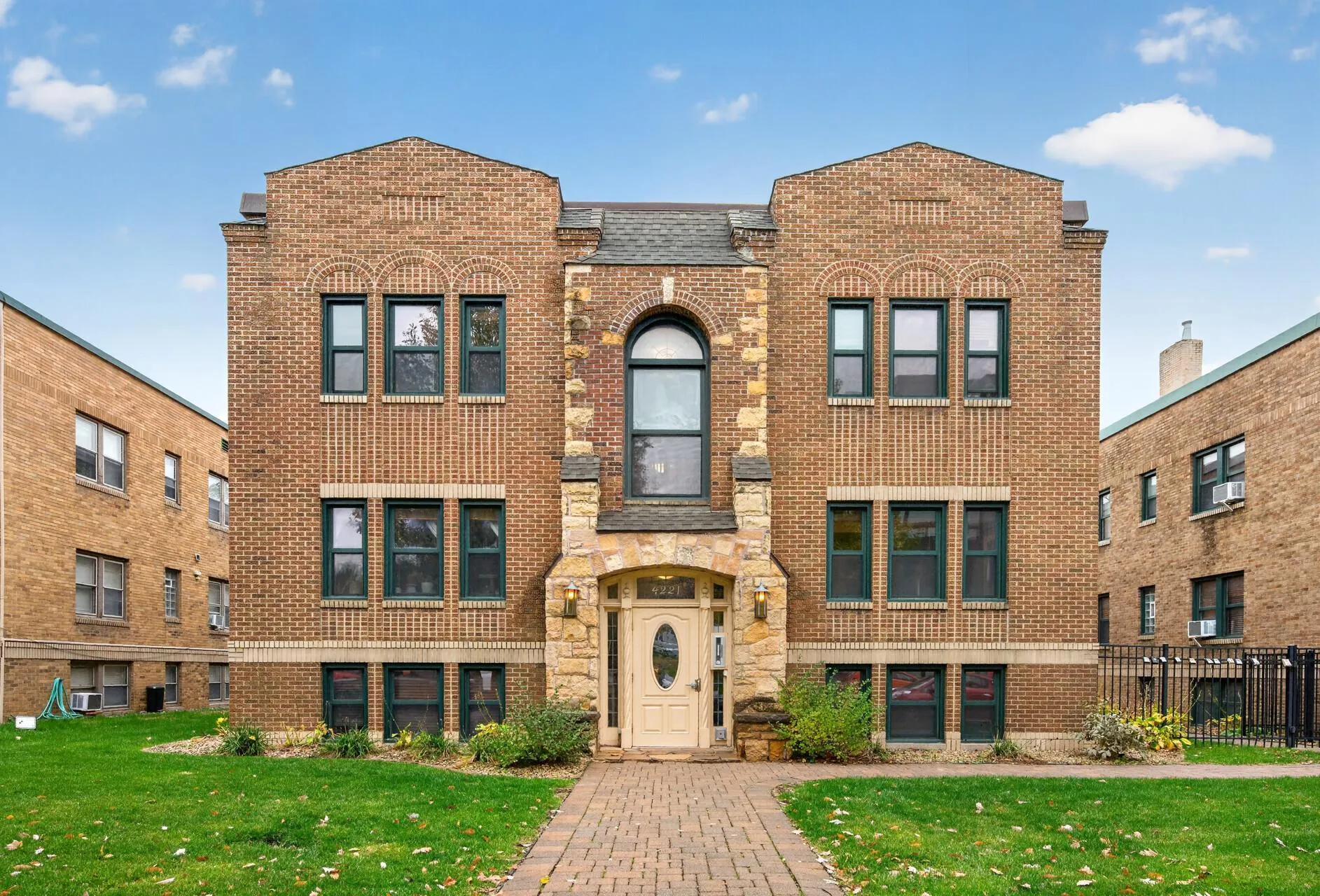Photo 2 of 4221 Nicollet Avenue Unit 100