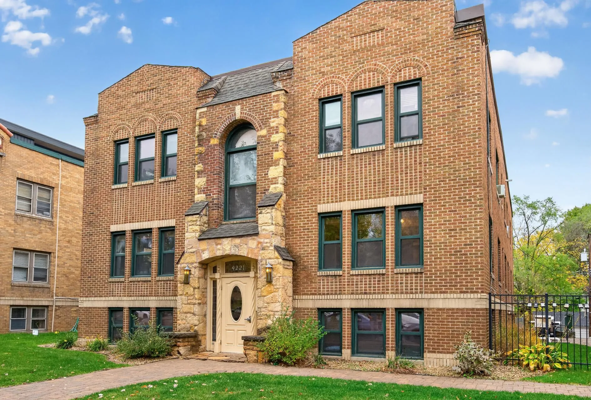 Photo 4 of 4221 Nicollet Avenue Unit 100