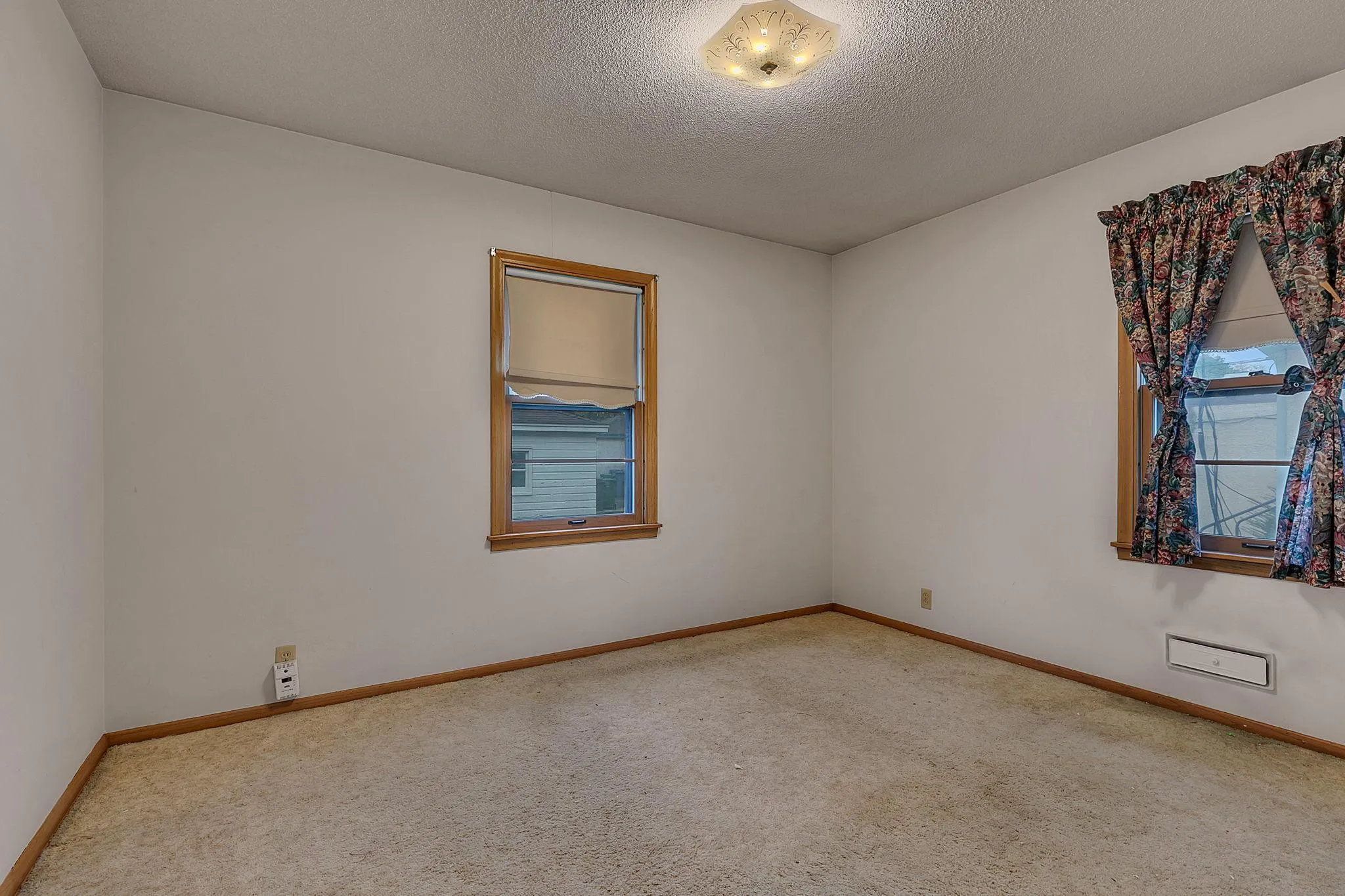 Photo 12 of 5216 Bloomington Avenue