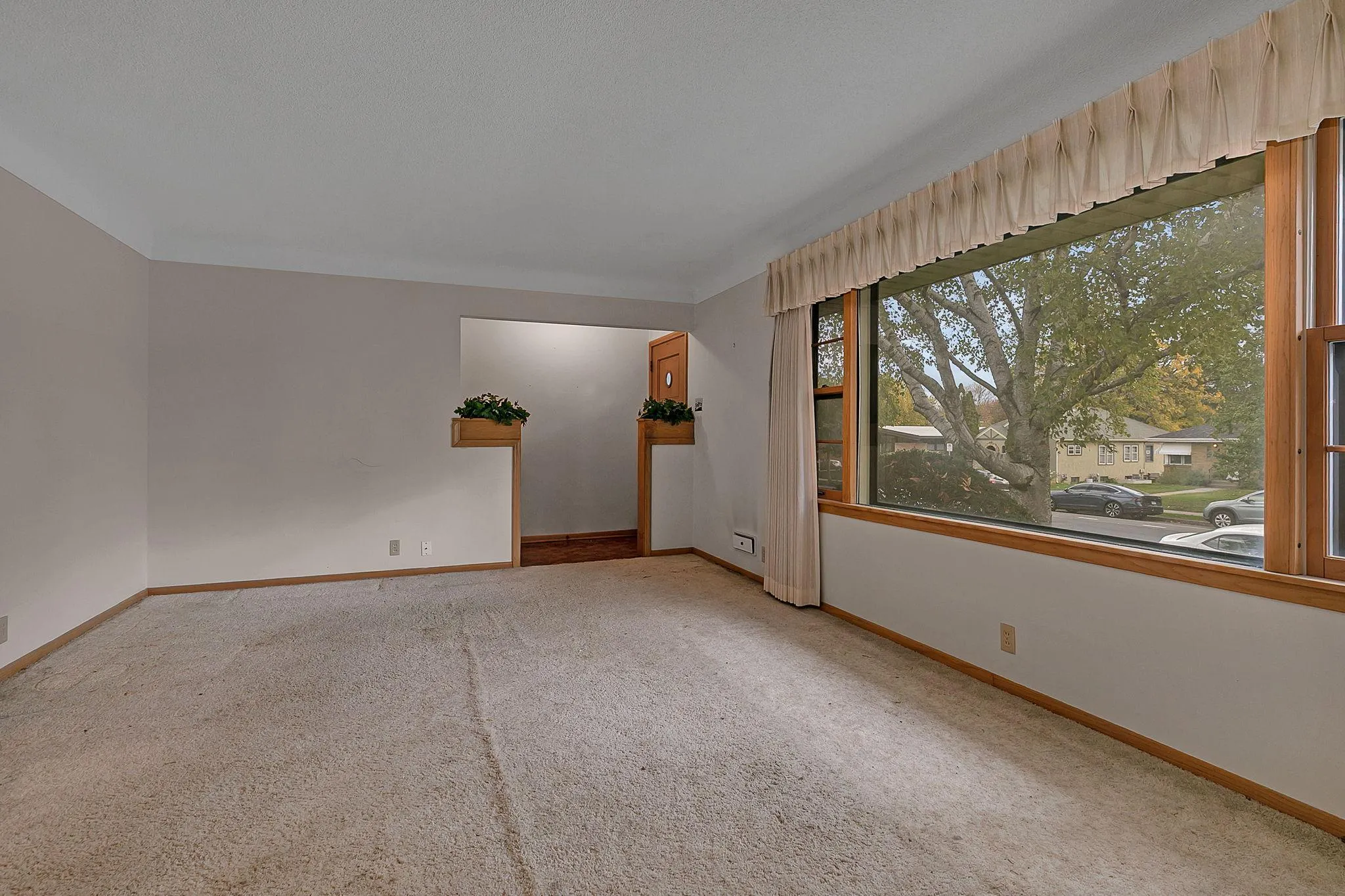 Photo 6 of 5216 Bloomington Avenue