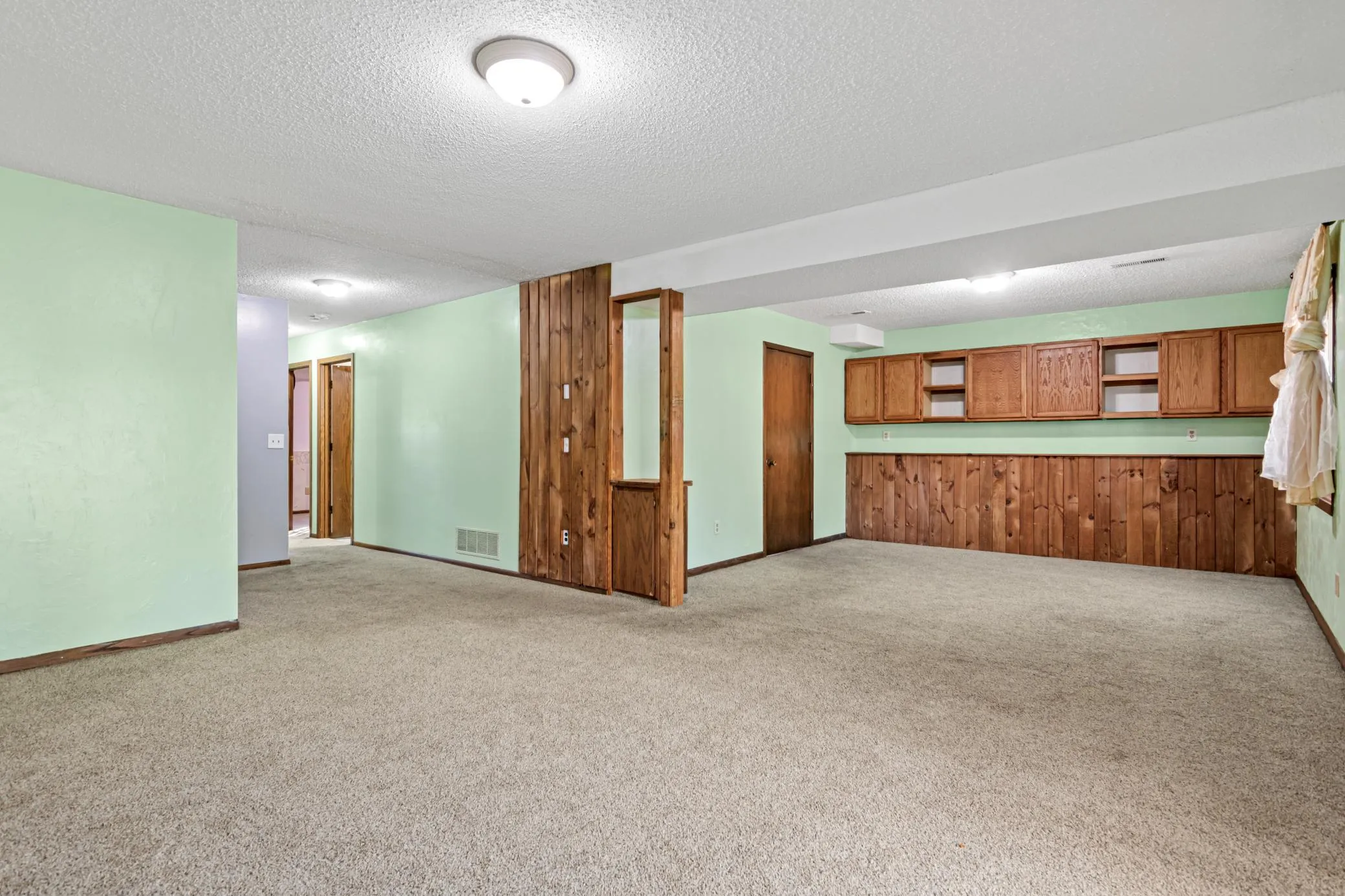 Photo 9 of 3124 80th N Avenue