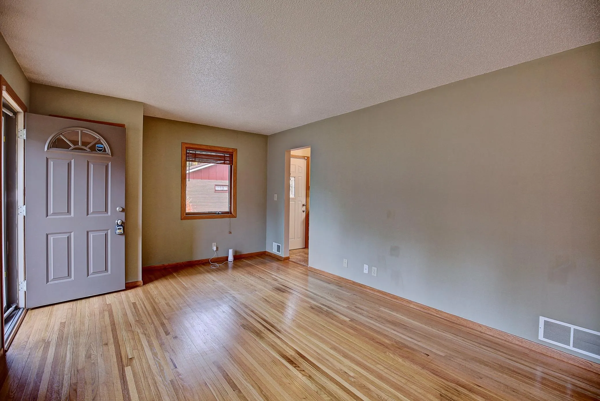 Photo 7 of 2564 Sherwood Road