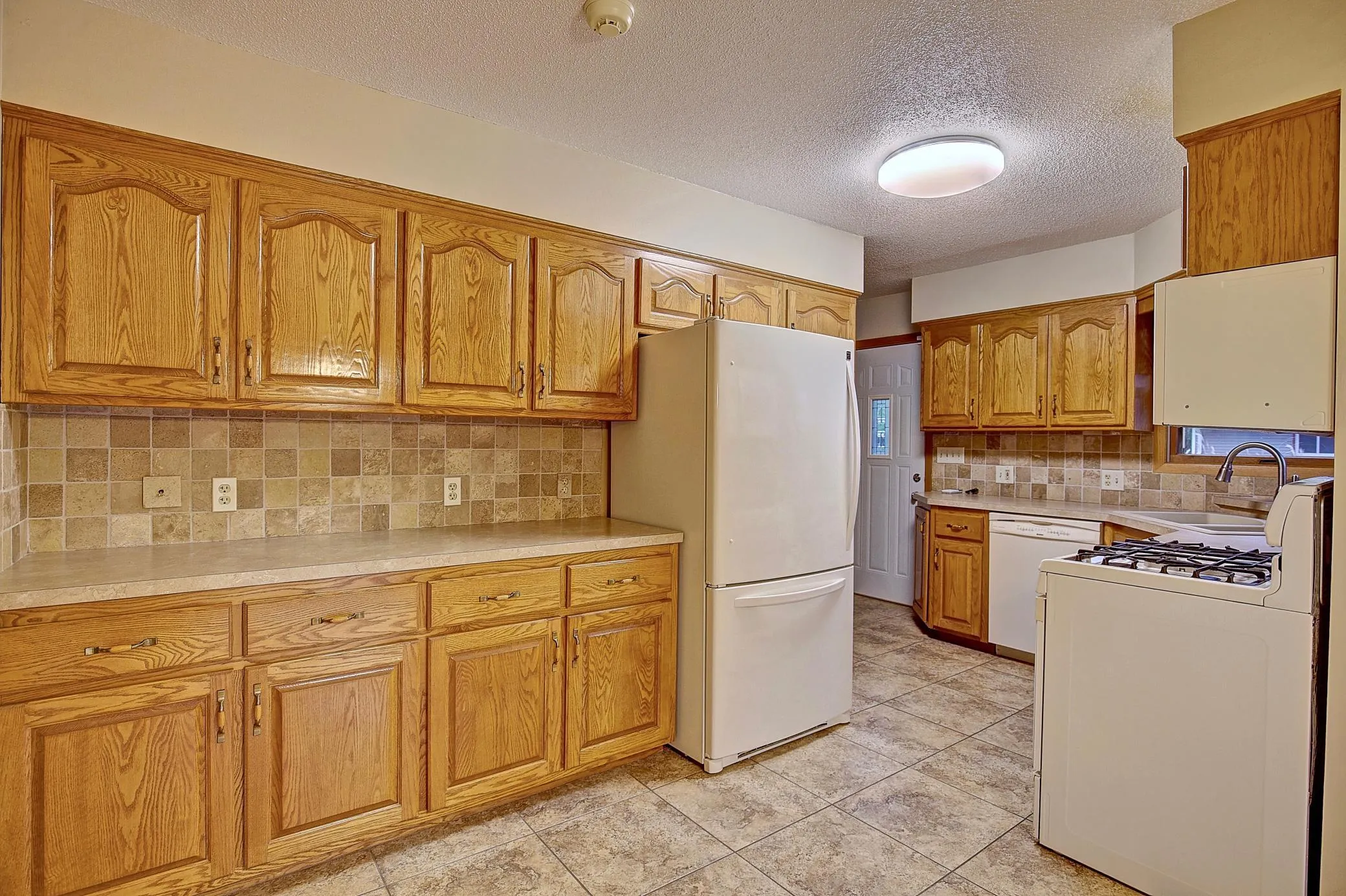 Photo 12 of 2564 Sherwood Road
