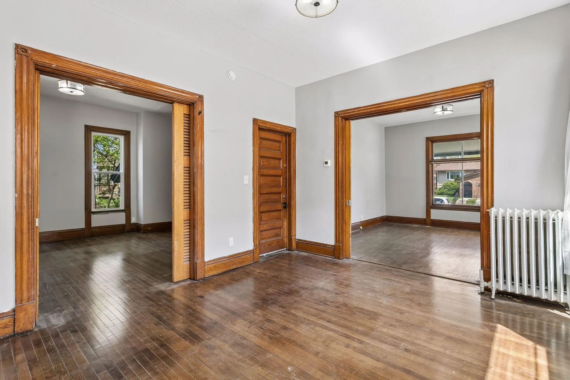 Photo 9 of 1300 Grand Ne Street