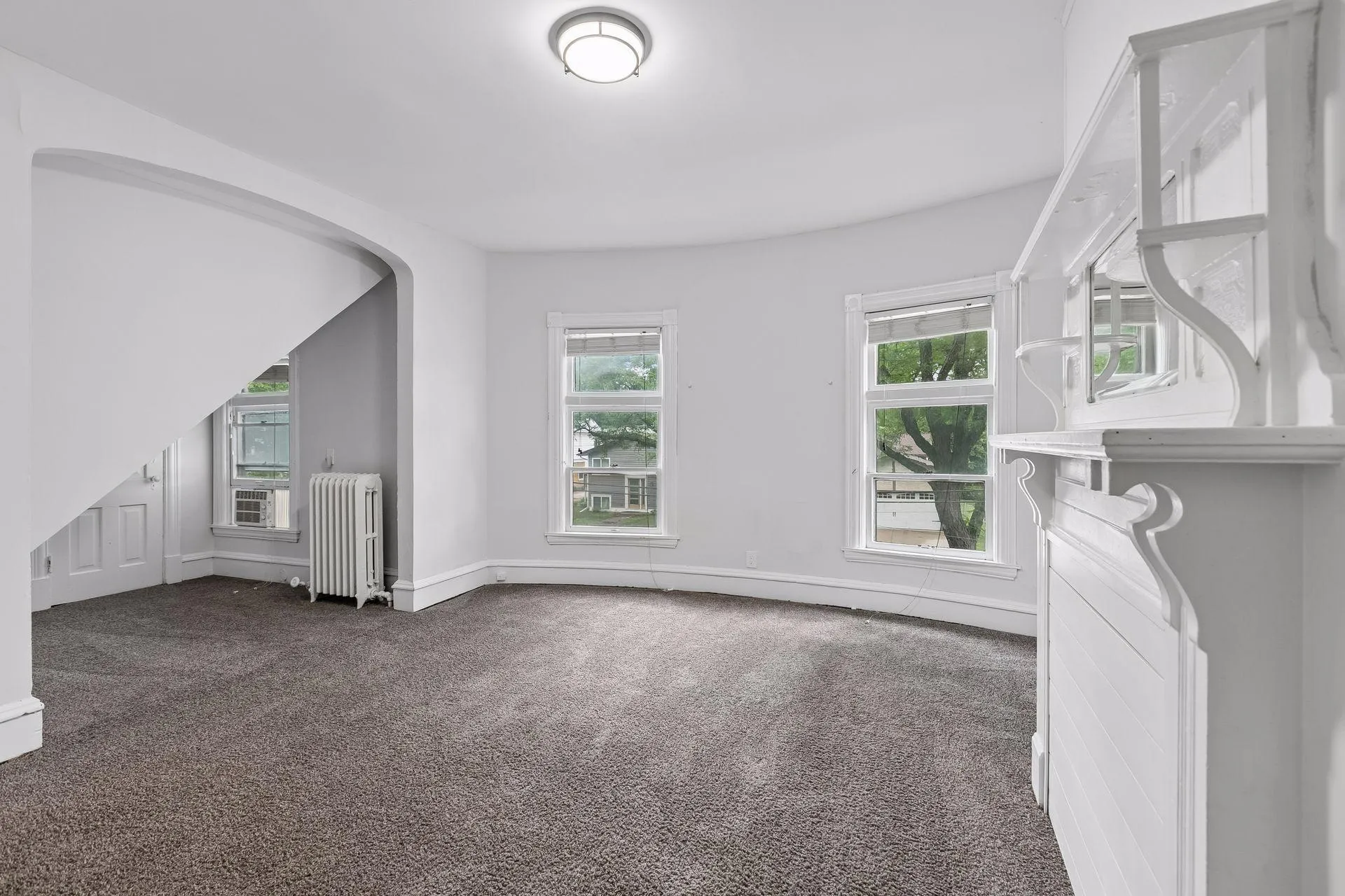 Photo 22 of 1300 Grand Ne Street