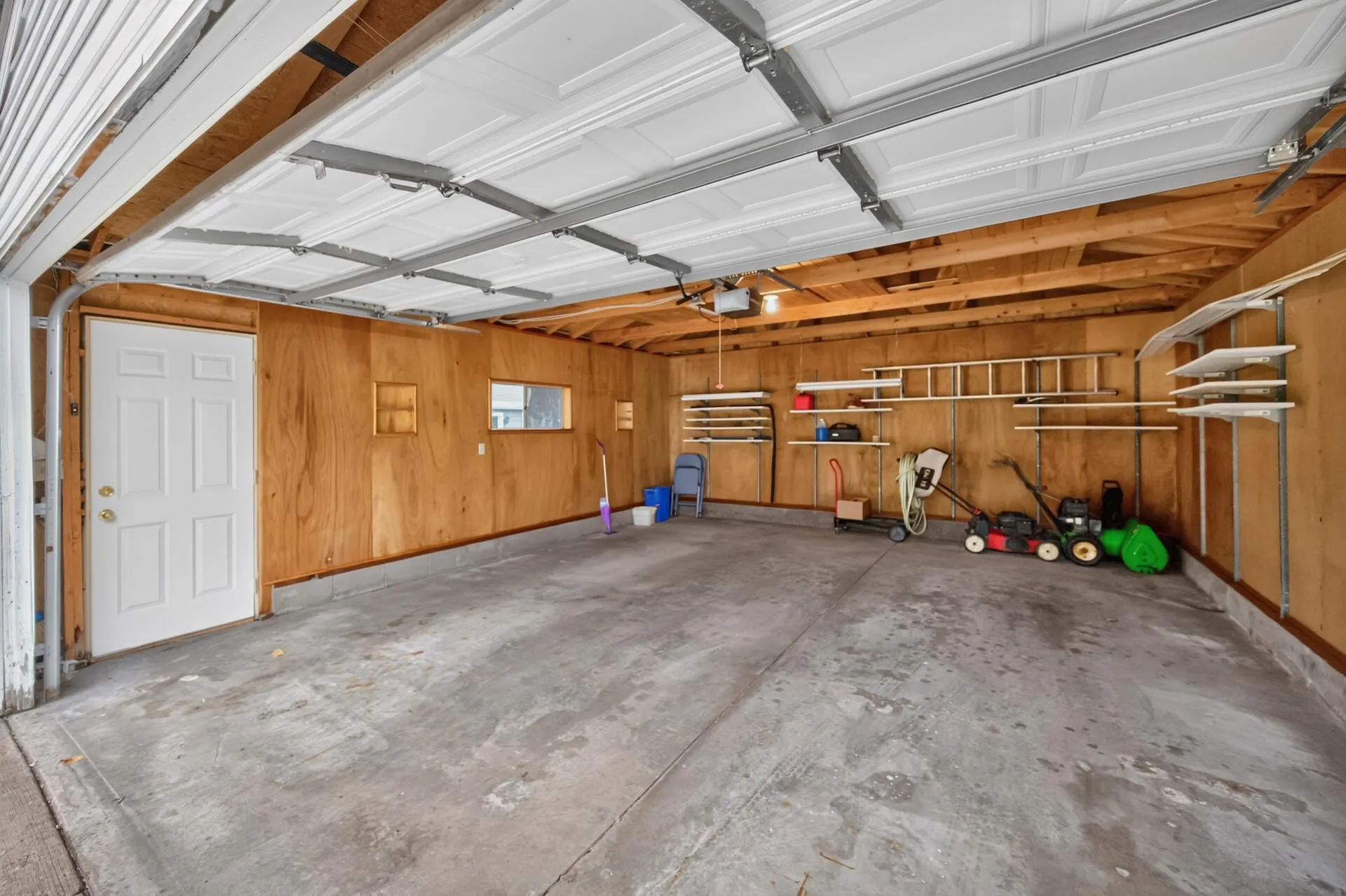 Photo 18 of 3255 Fillmore Ne Street