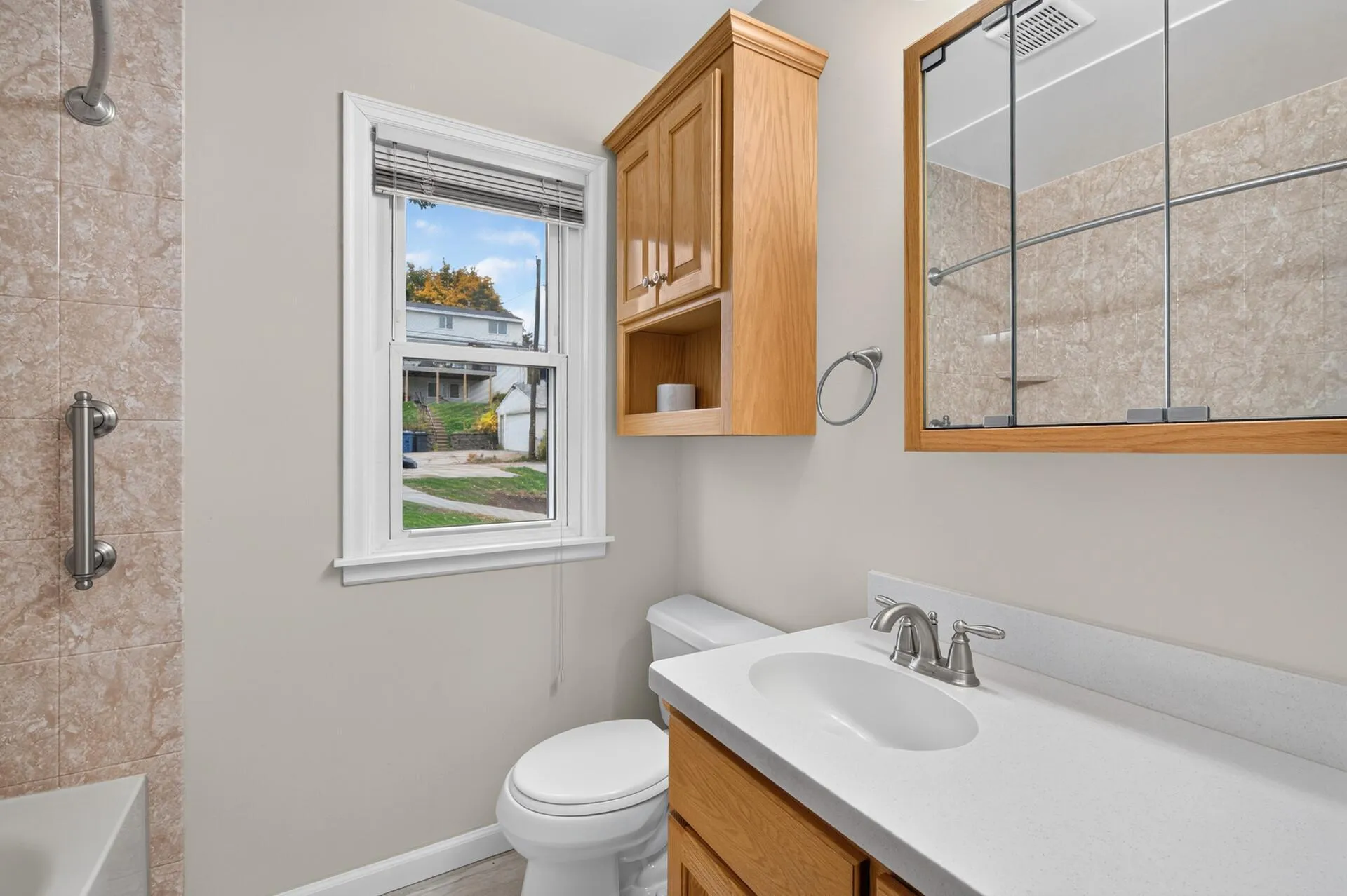 Photo 10 of 3255 Fillmore Ne Street