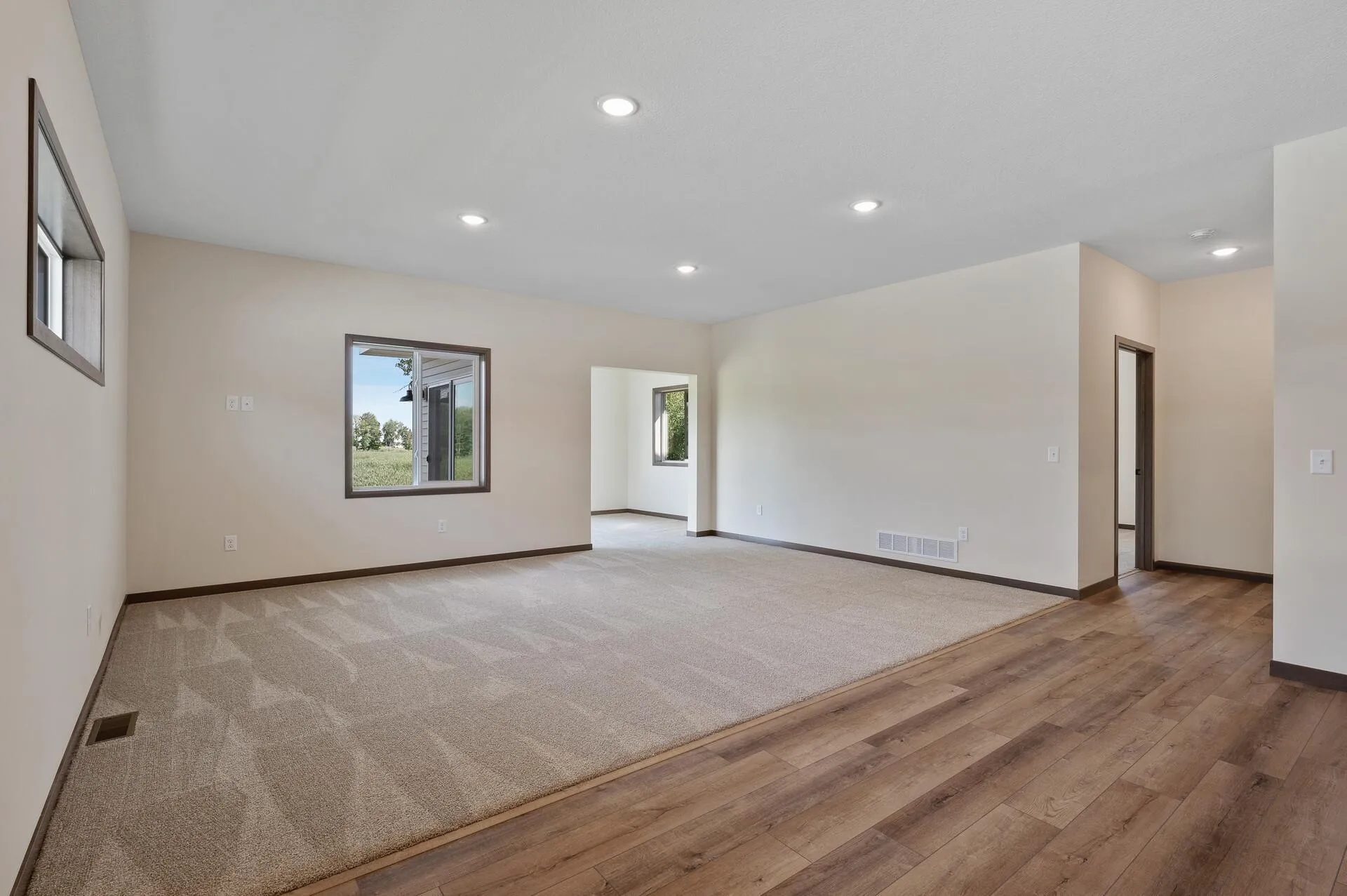 Photo 4 of 2890 Eastview Court