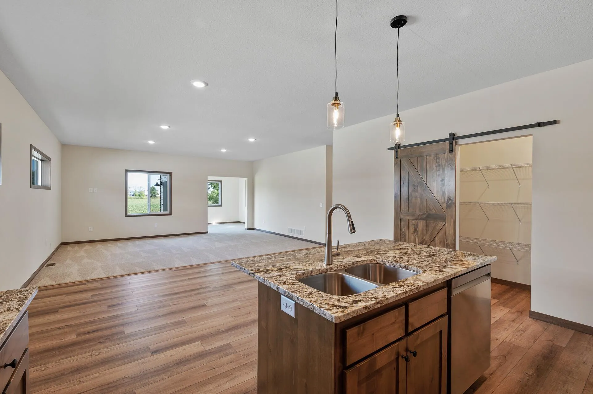 Photo 5 of 2890 Eastview Court