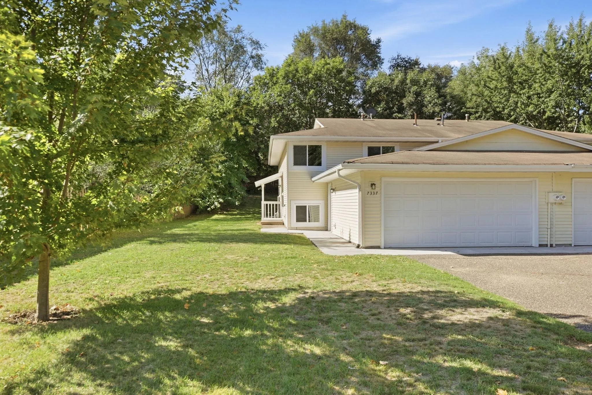 Photo 4 of 7337 122nd N Avenue