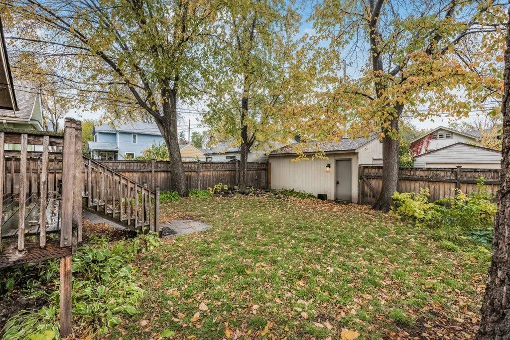 Photo 26 of 4225 Oakland Avenue
