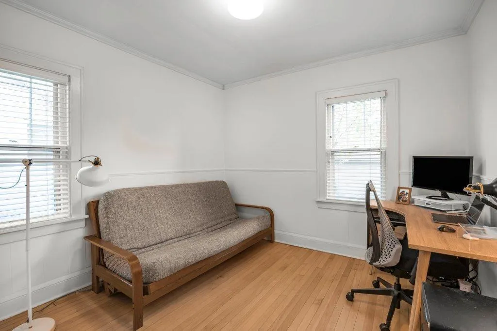 Photo 12 of 4225 Oakland Avenue