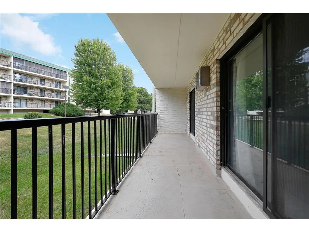 Photo 14 of 10411 Cedar Lake Road Unit 208