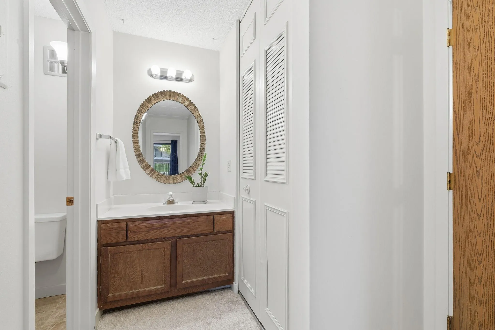 Photo 12 of 10411 Cedar Lake Road Unit 208