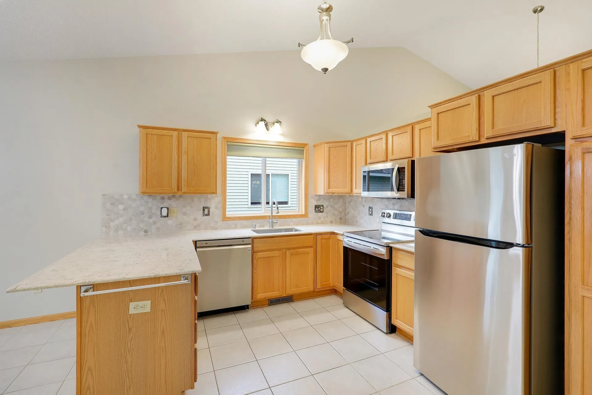 Photo 11 of 12411 Wedgewood Nw Place