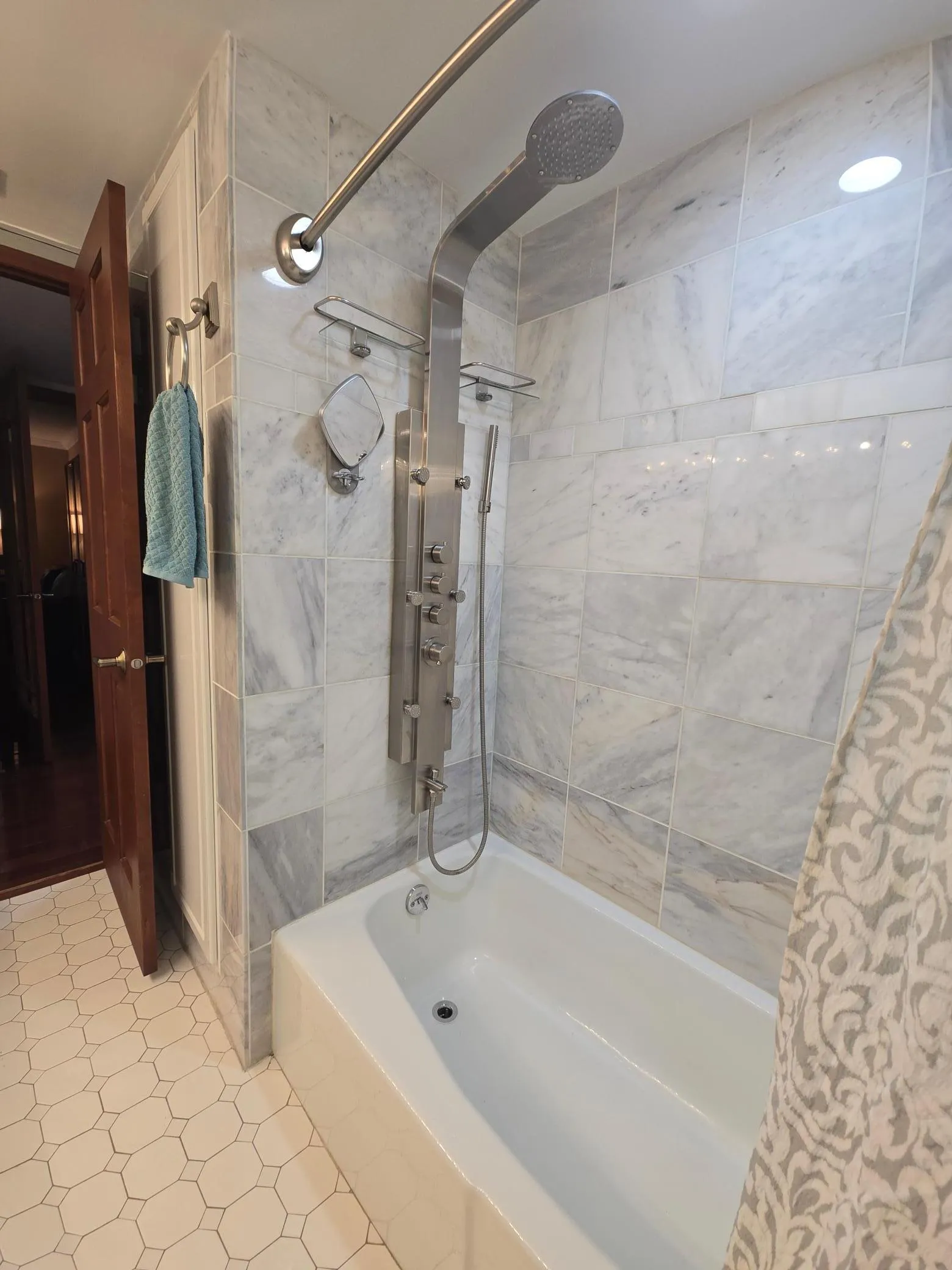 Photo 6 of 2221 Youngman Avenue Unit 203