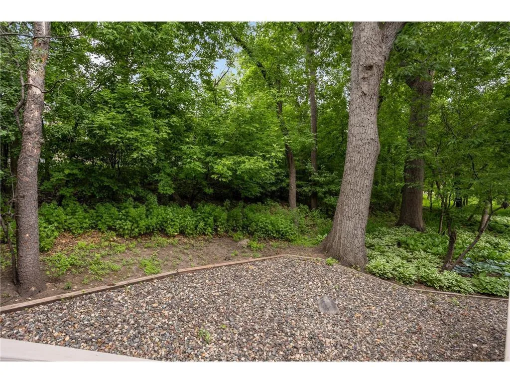 Photo 24 of 10250 Berkshire Road