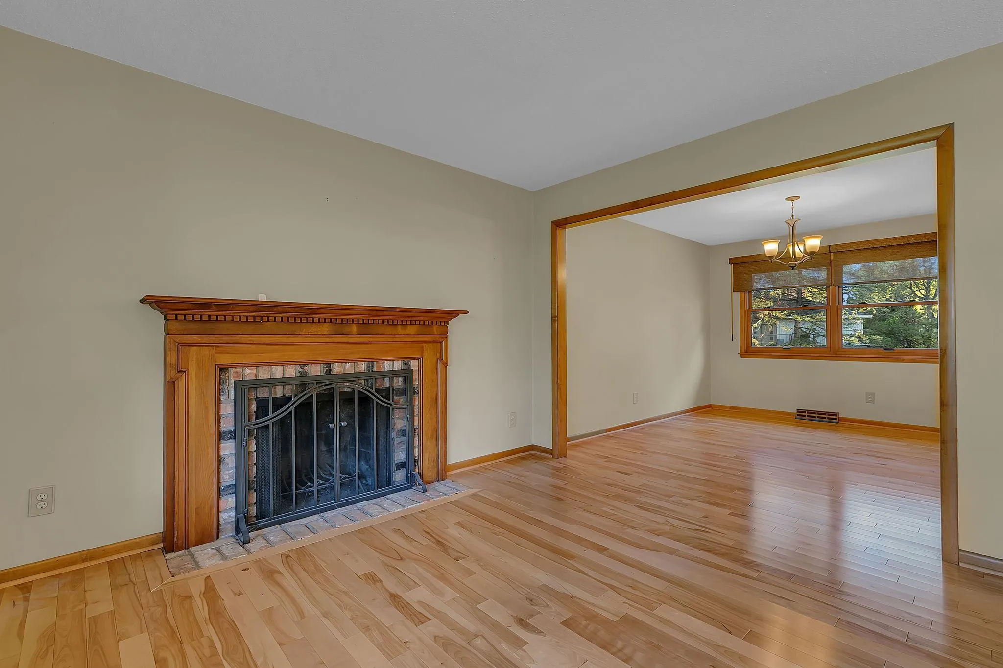 Photo 4 of 12650 Roberts Drive