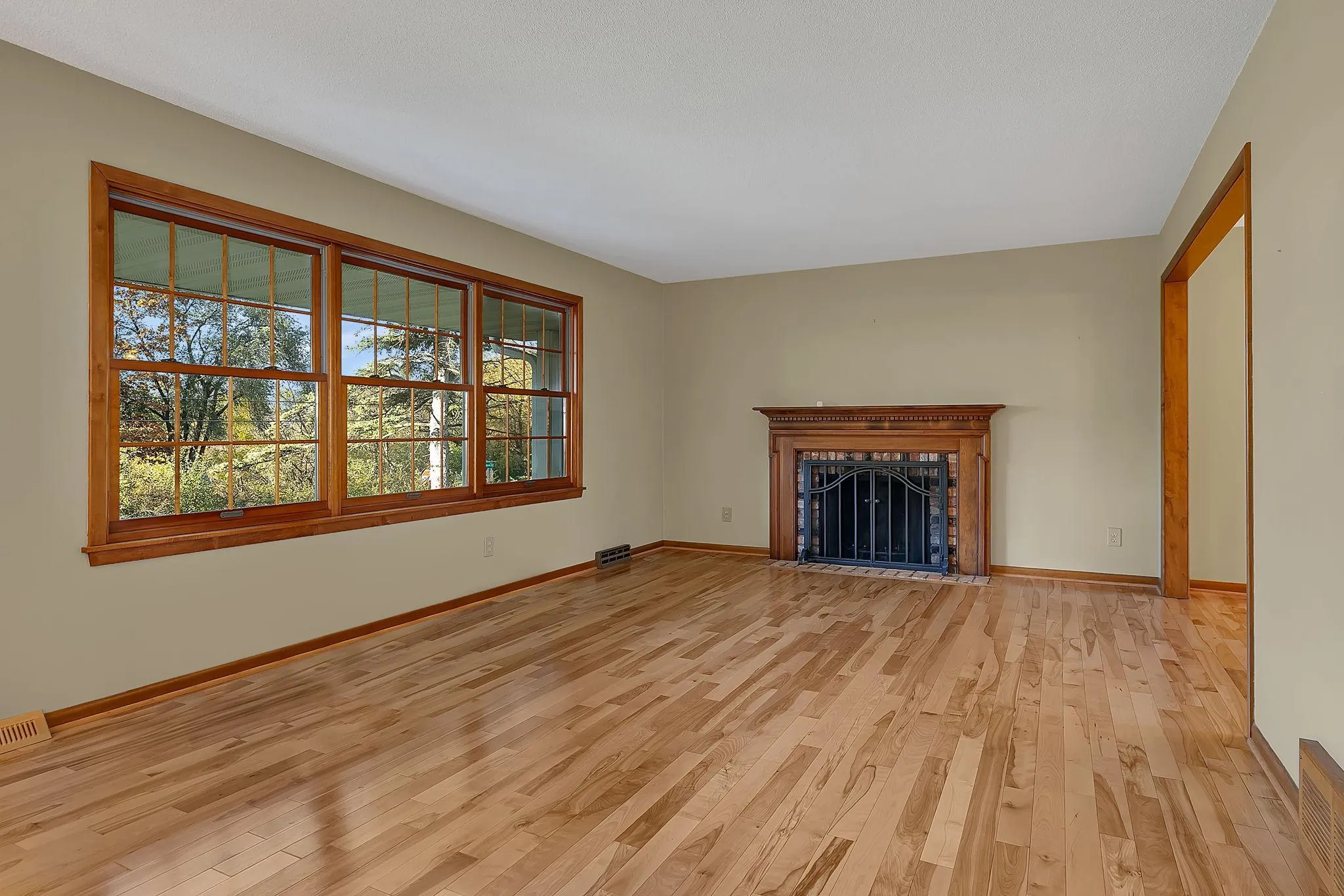 Photo 3 of 12650 Roberts Drive