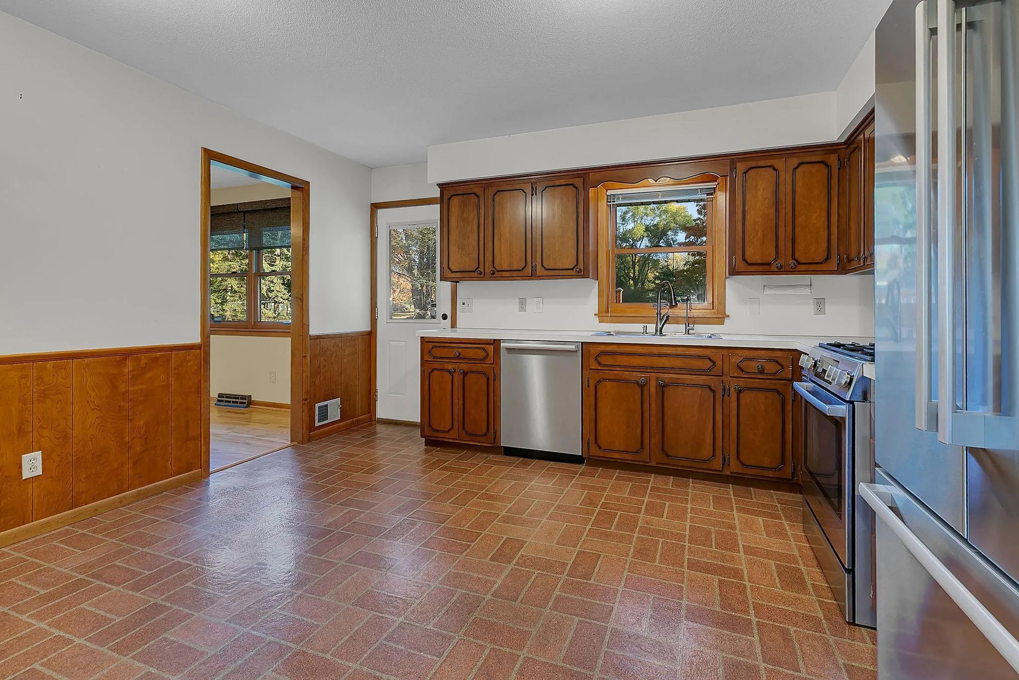 Photo 8 of 12650 Roberts Drive